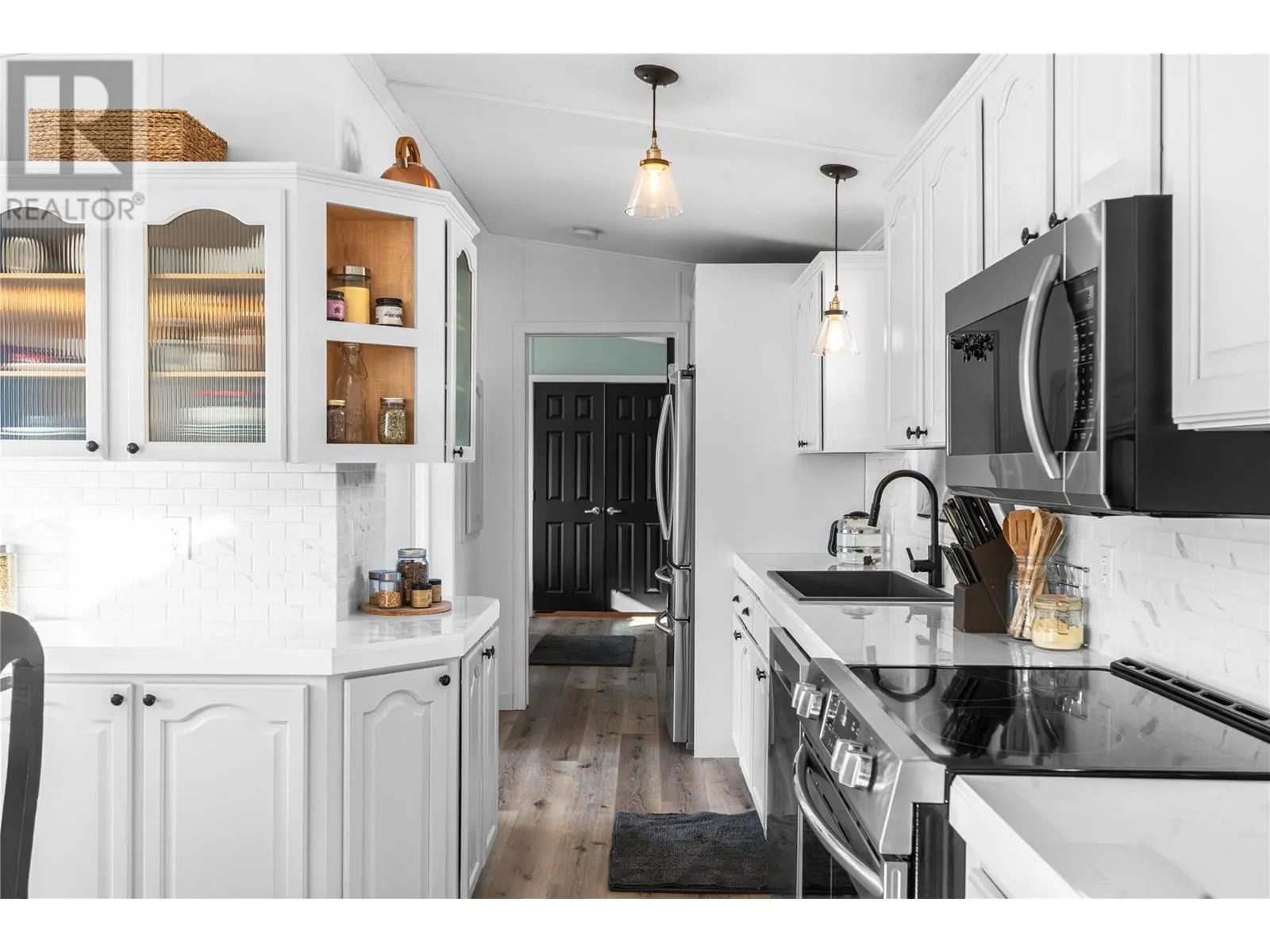 5371 Princeton Avenue Unit# 18