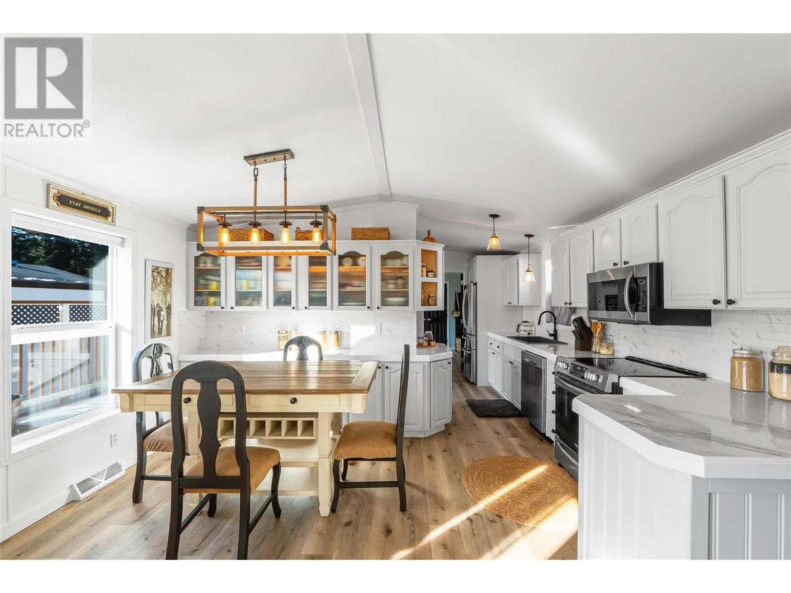 5371 Princeton Avenue Unit# 18