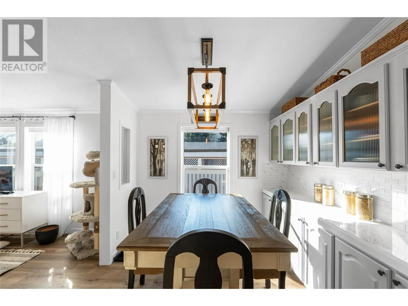 5371 Princeton Avenue Unit# 18