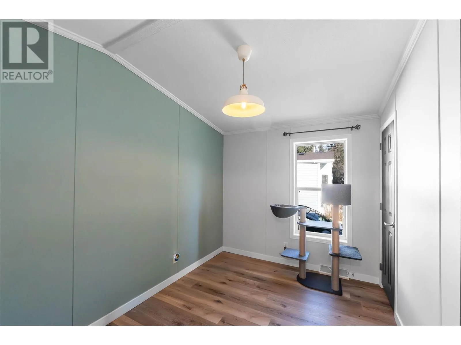 5371 Princeton Avenue Unit# 18