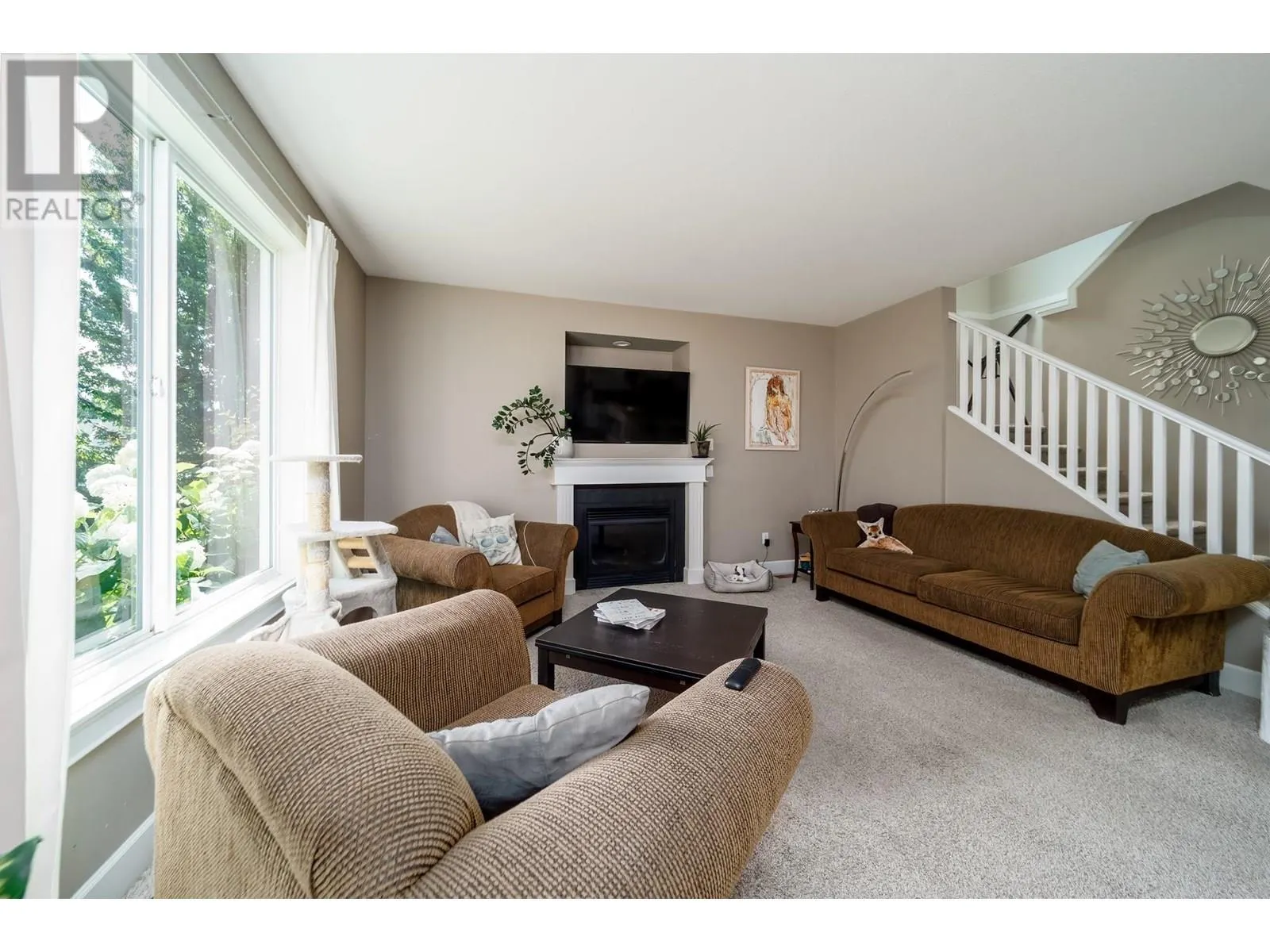 2052 Sunview Drive