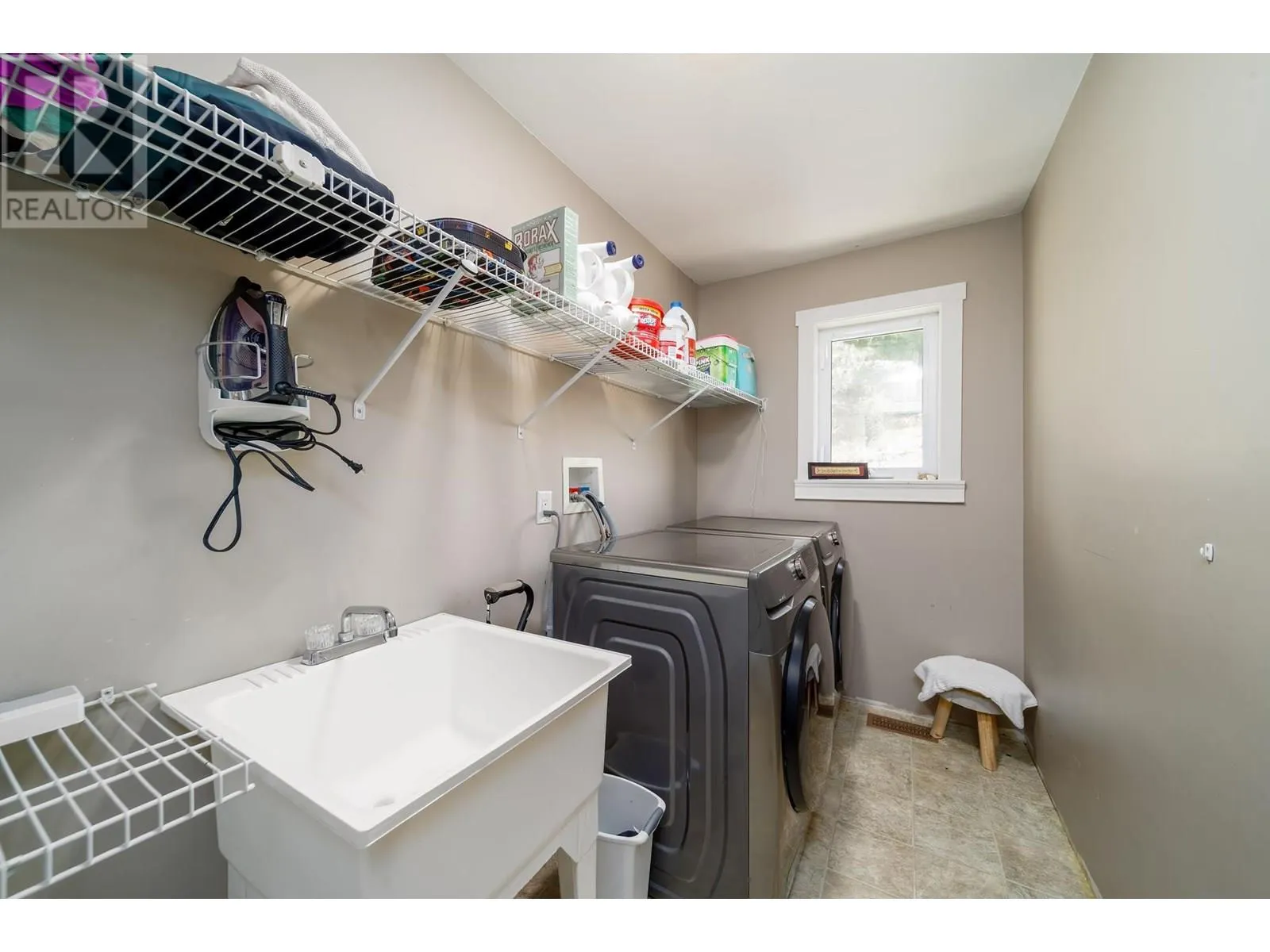 2052 Sunview Drive
