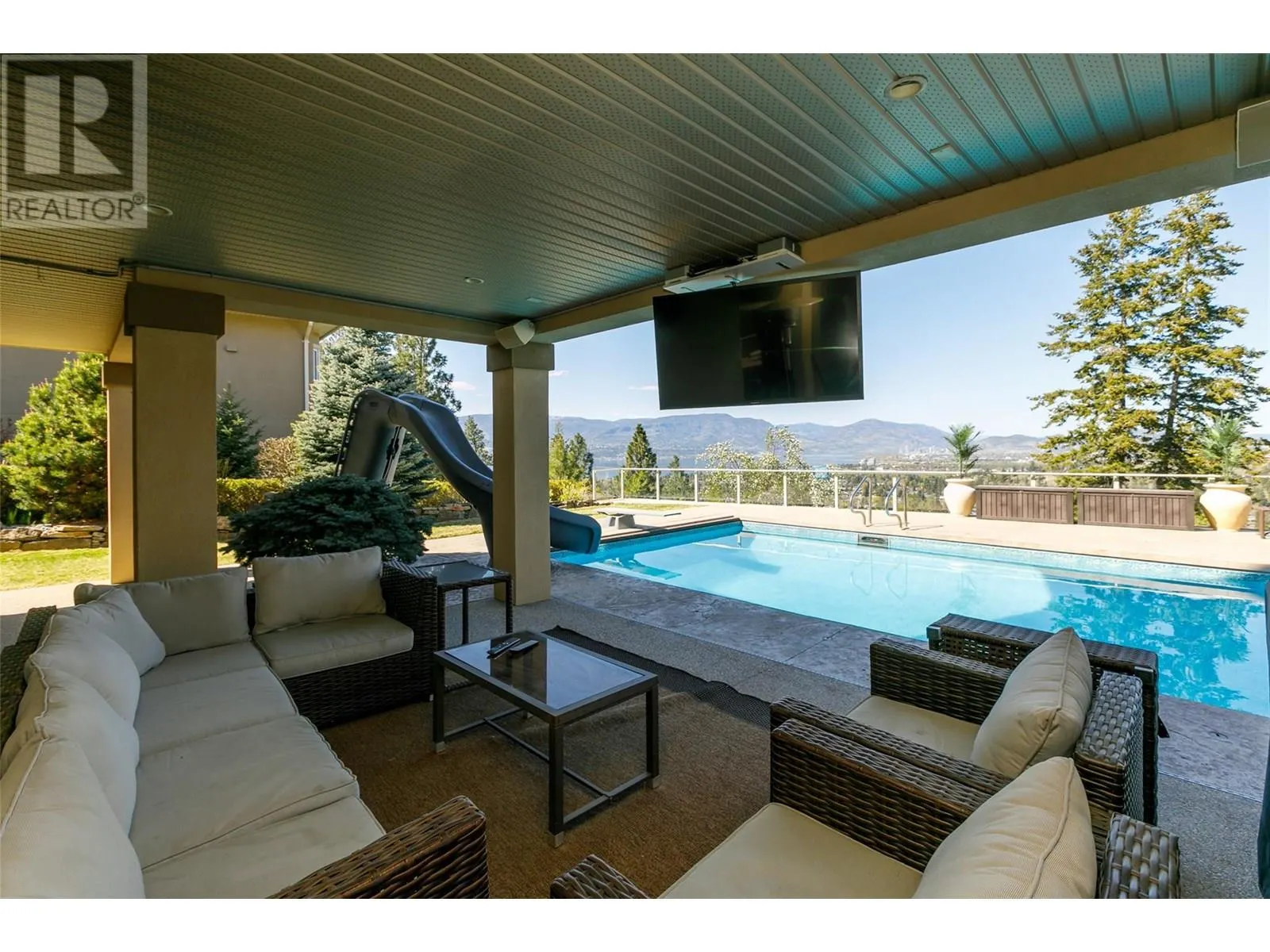 4828 Carmel Crescent