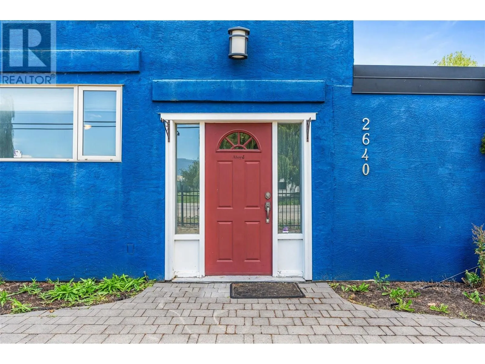 2640 Lakeshore Road