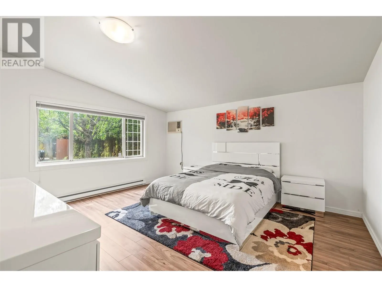 2640 Lakeshore Road