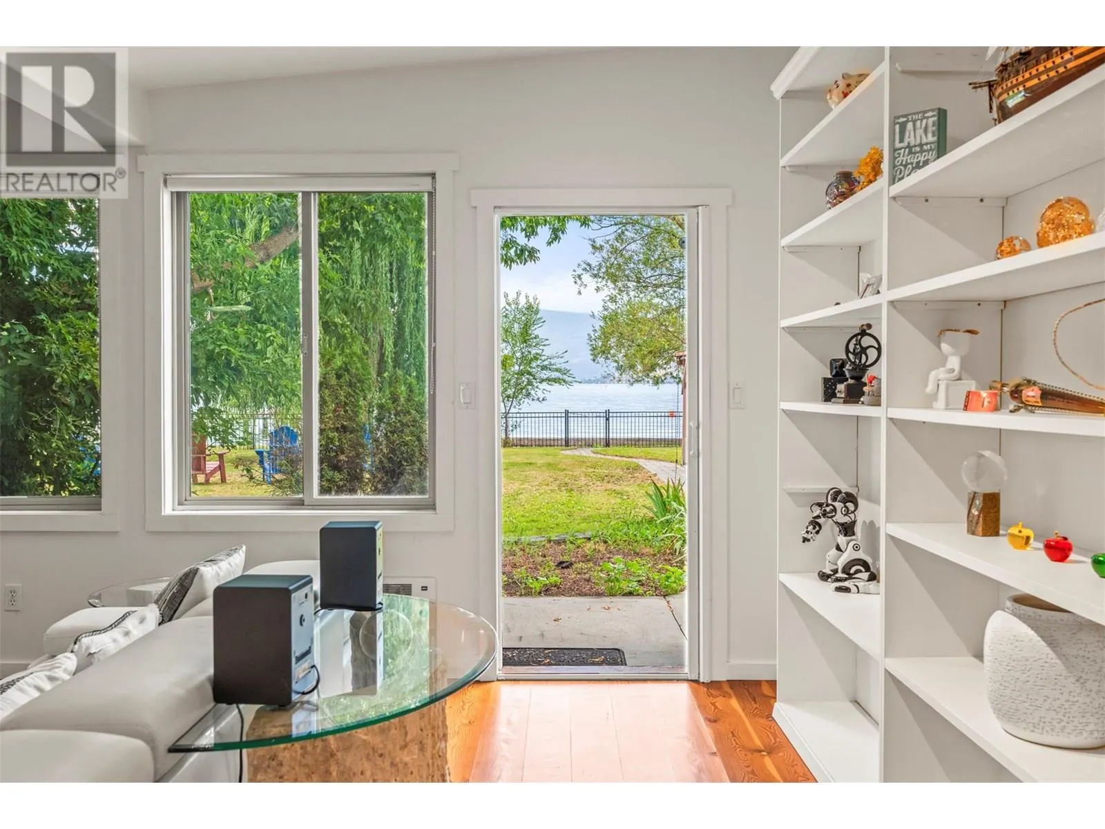 2640 Lakeshore Road