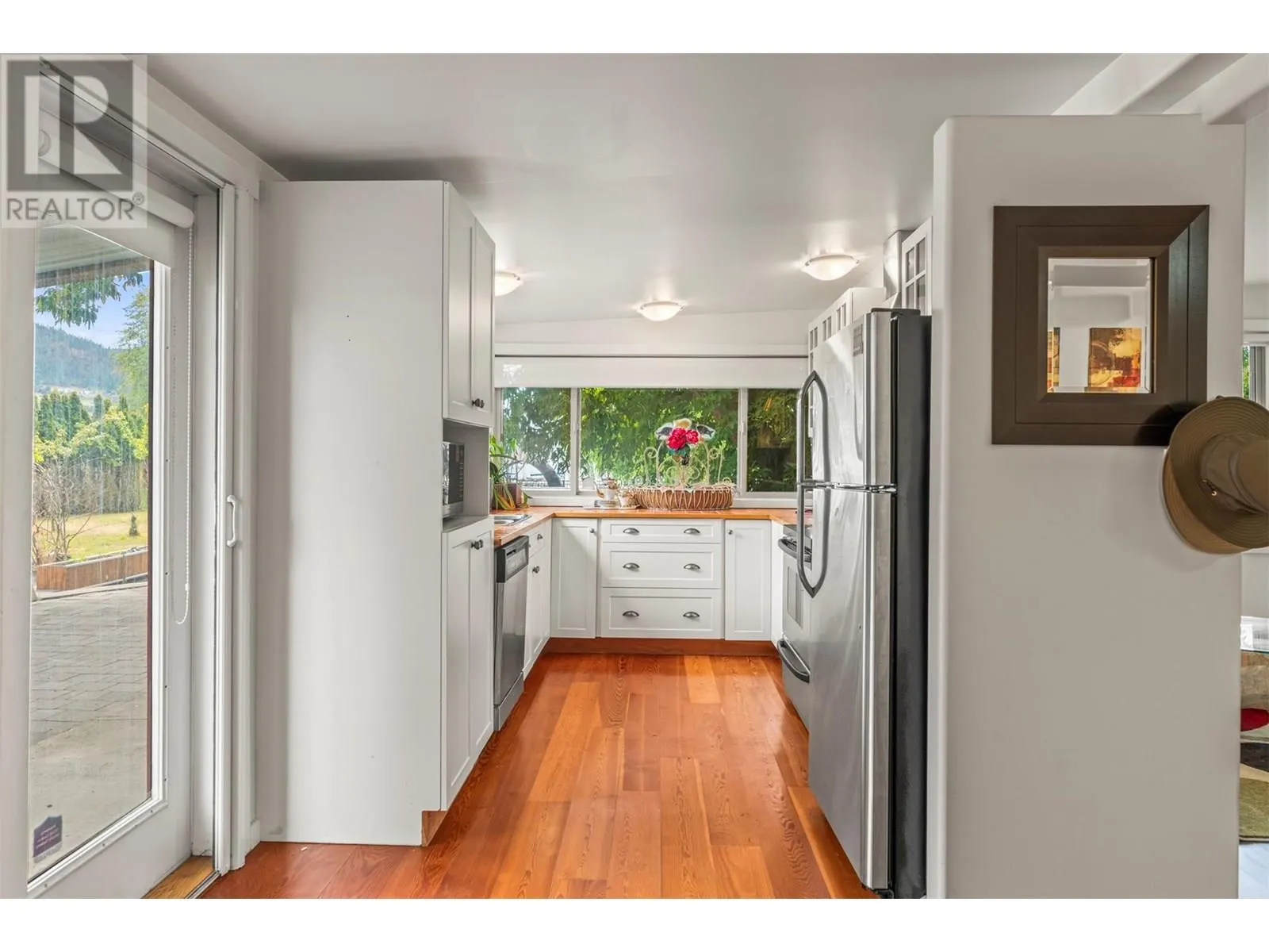 2640 Lakeshore Road