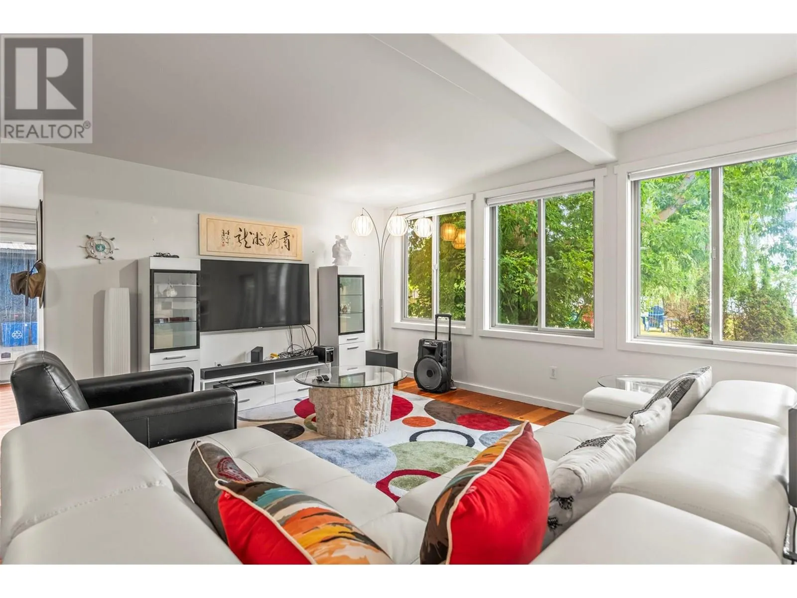 2640 Lakeshore Road