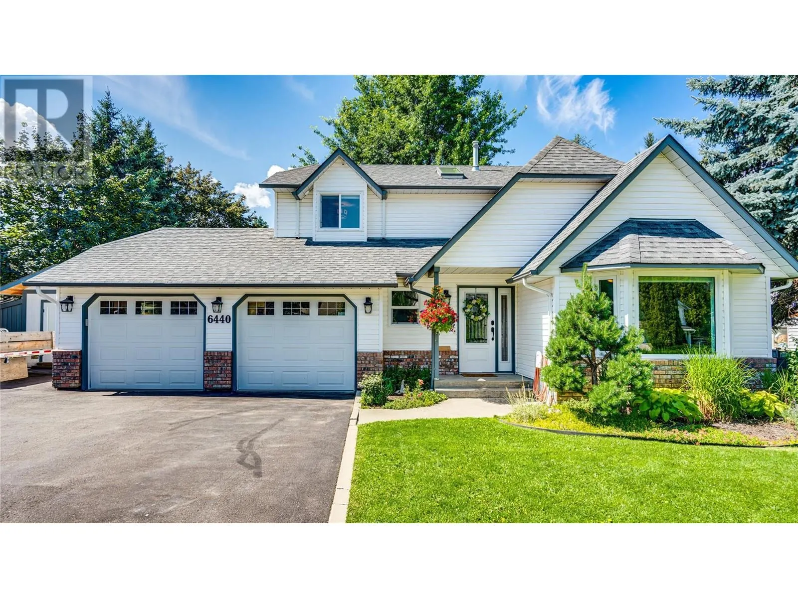 6440 Woodland Drive