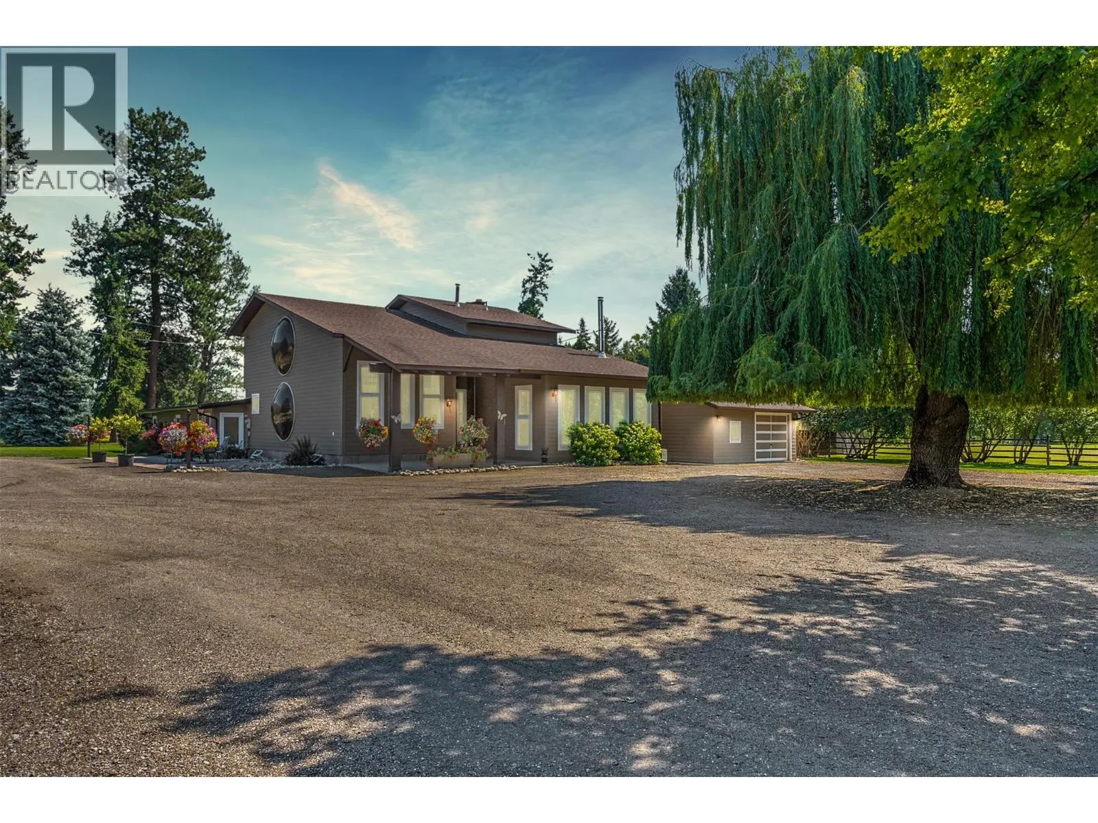 48 Waterside Road