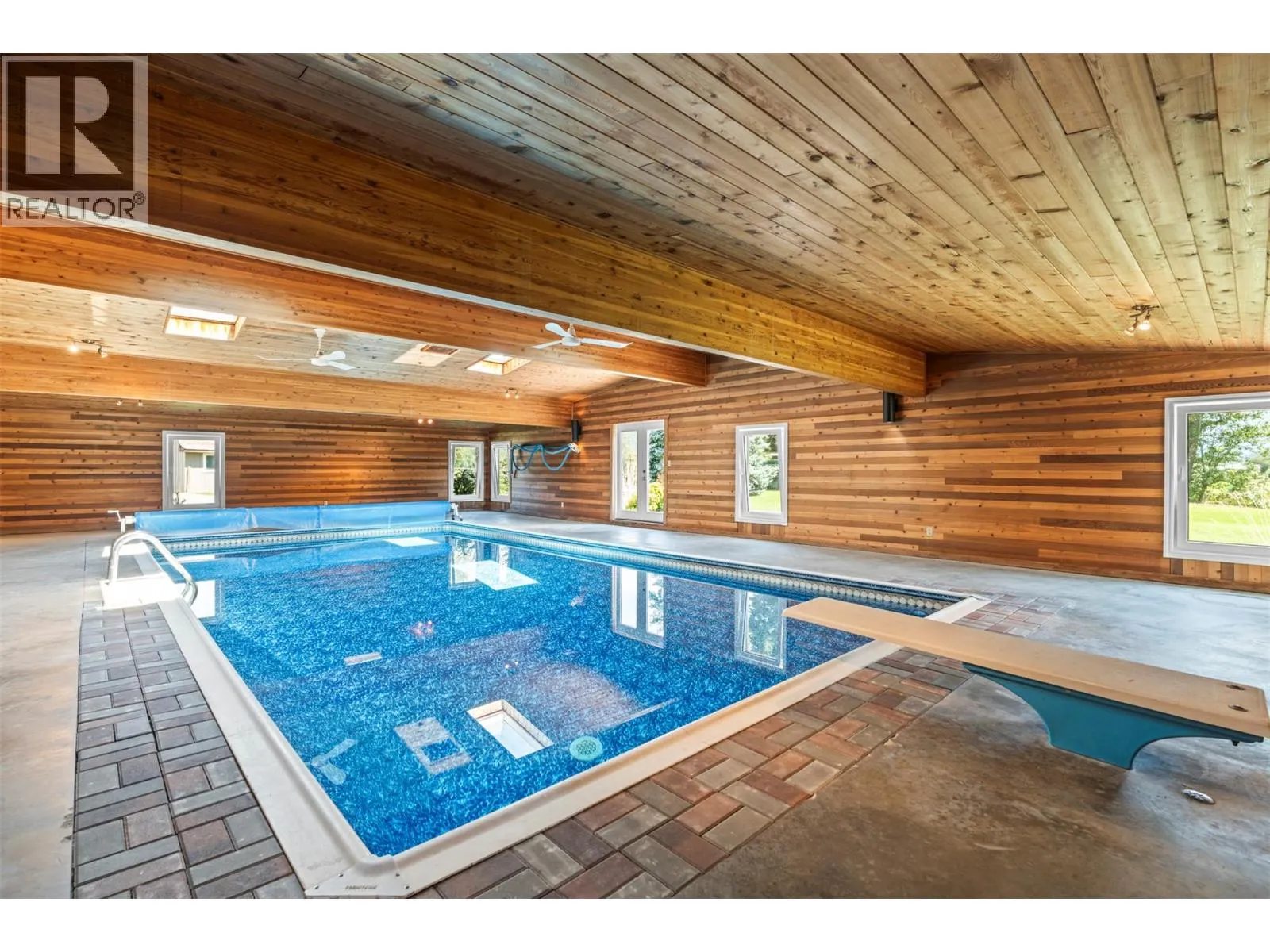48 Waterside Road