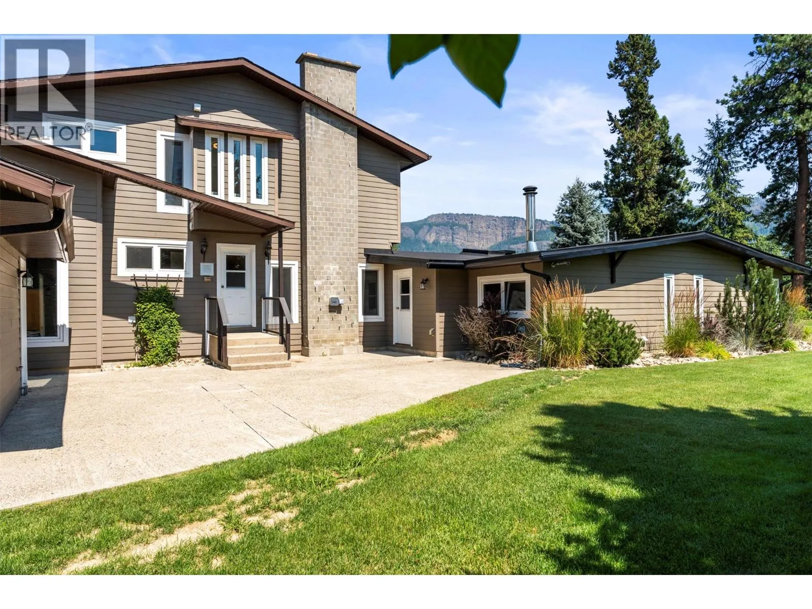 48 Waterside Road