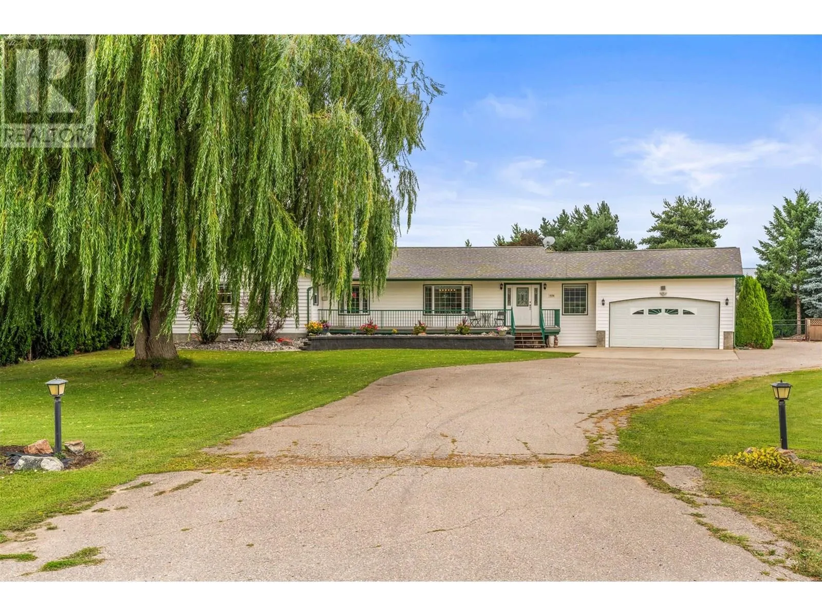 1176 Thomas Hayes Road