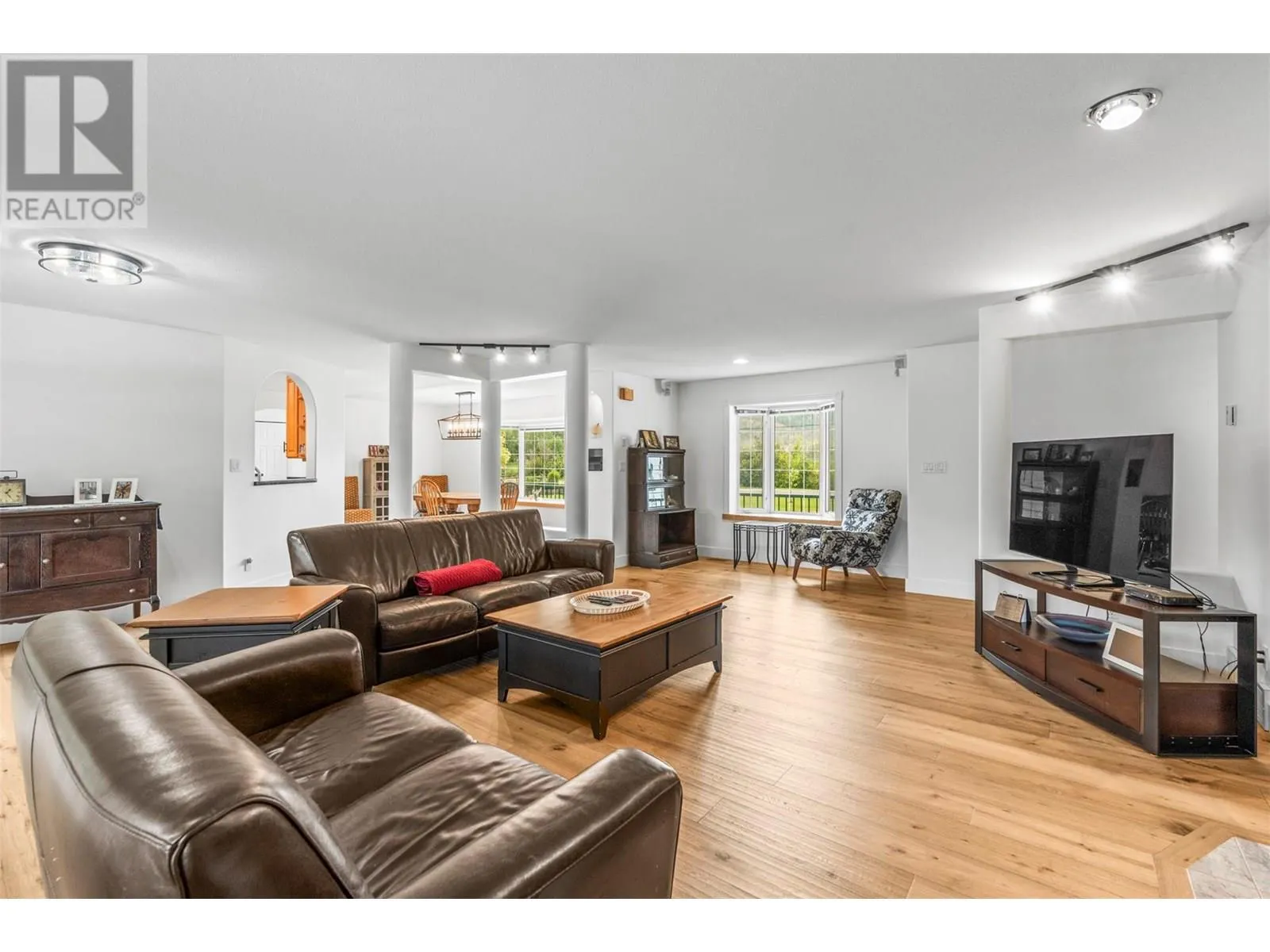 1176 Thomas Hayes Road
