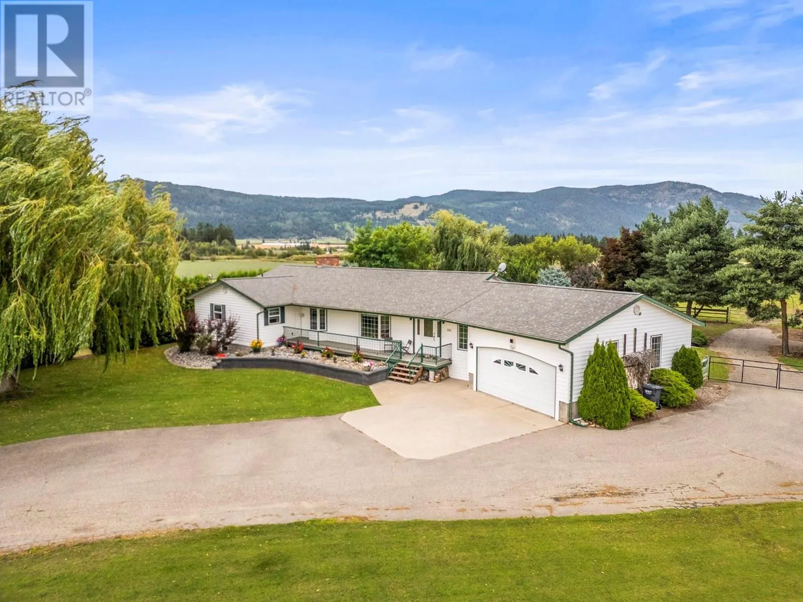 1176 Thomas Hayes Road