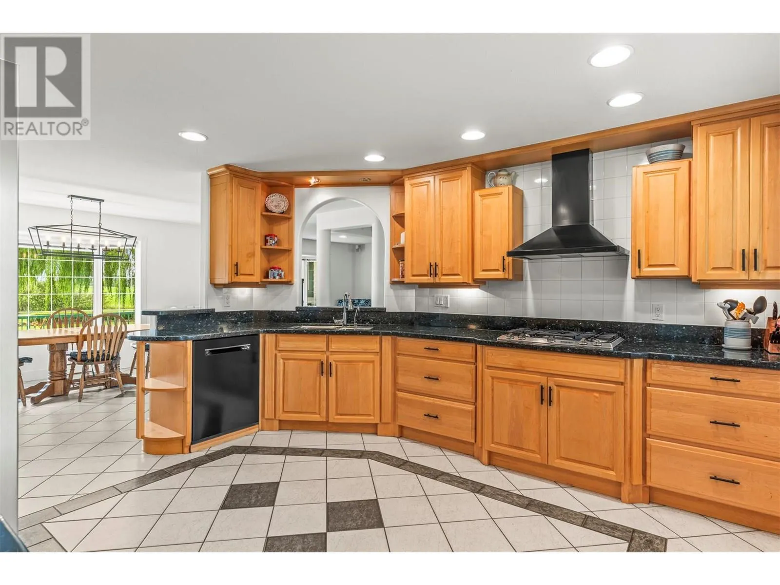 1176 Thomas Hayes Road