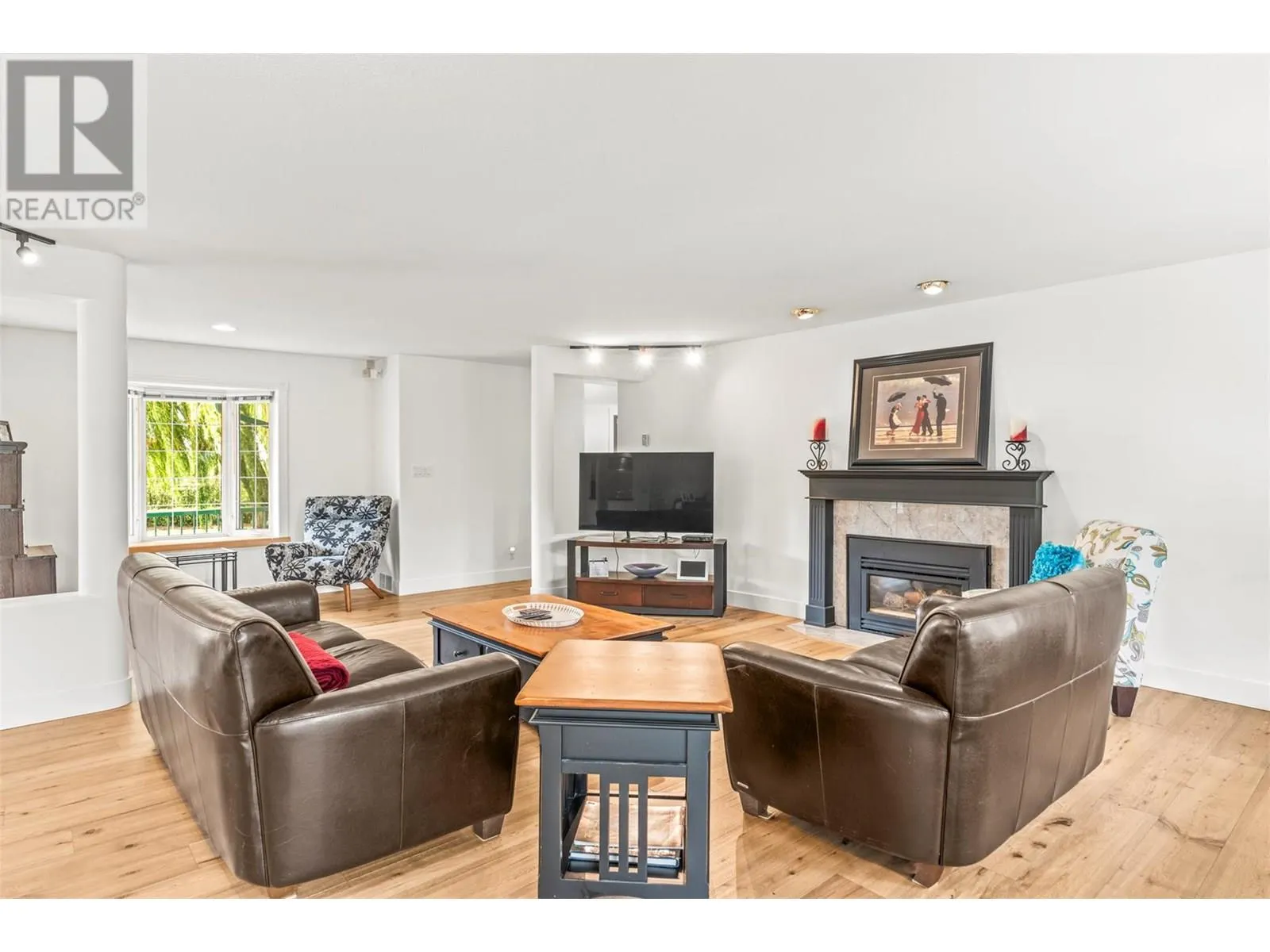 1176 Thomas Hayes Road