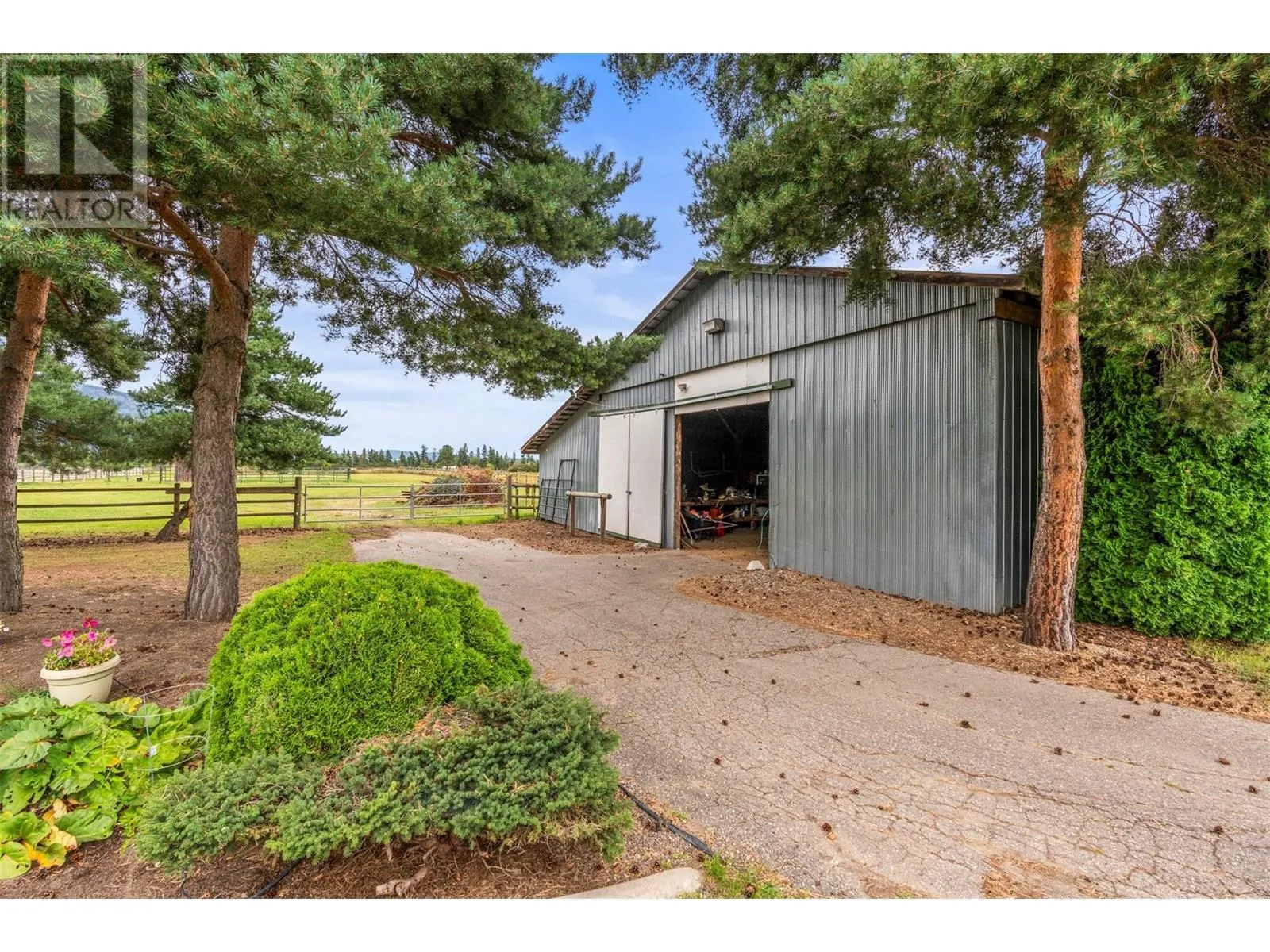 1176 Thomas Hayes Road