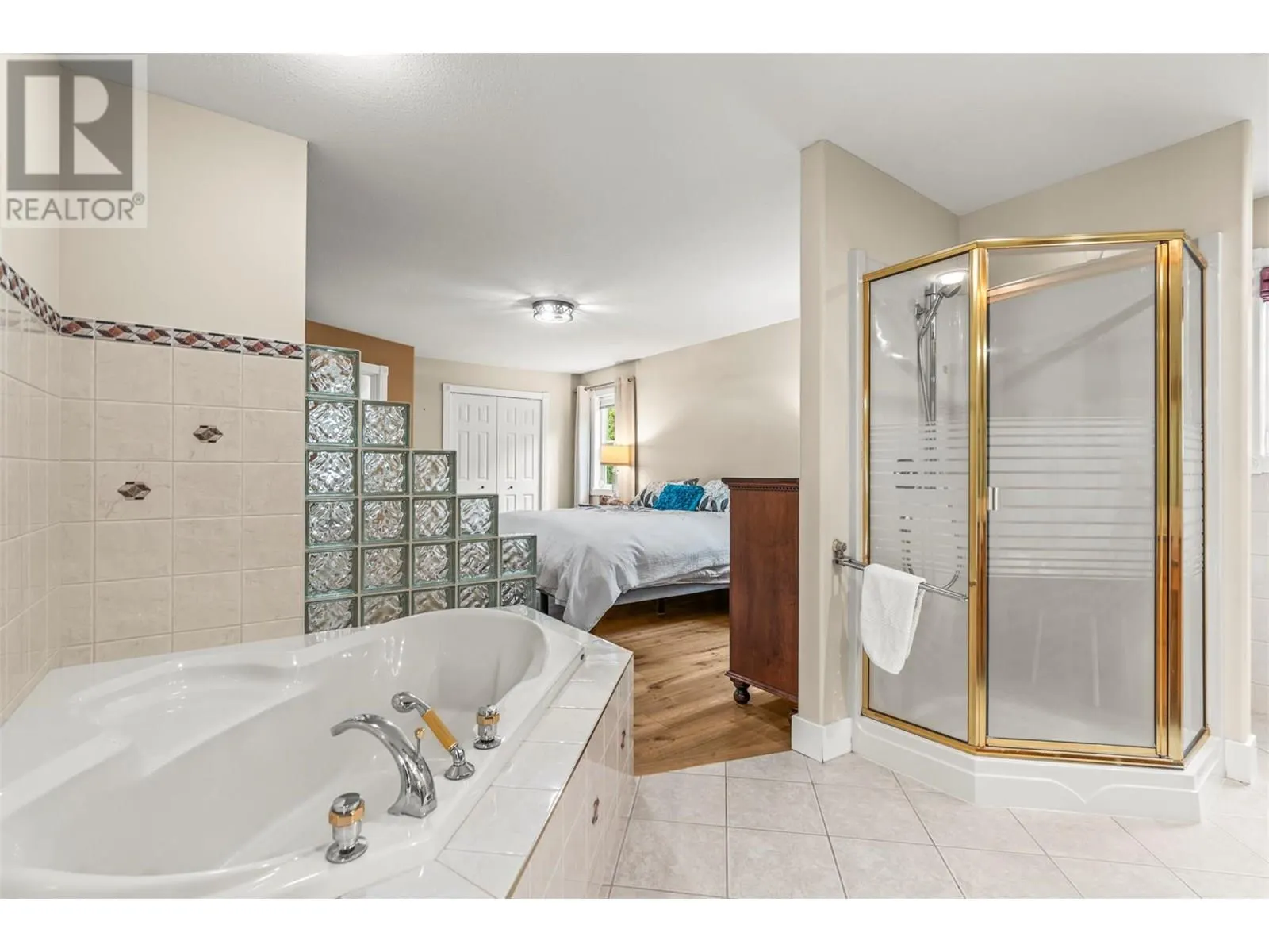1176 Thomas Hayes Road