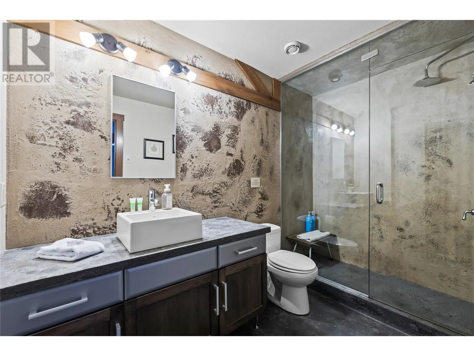 5085 Snowbird Way Unit# 101