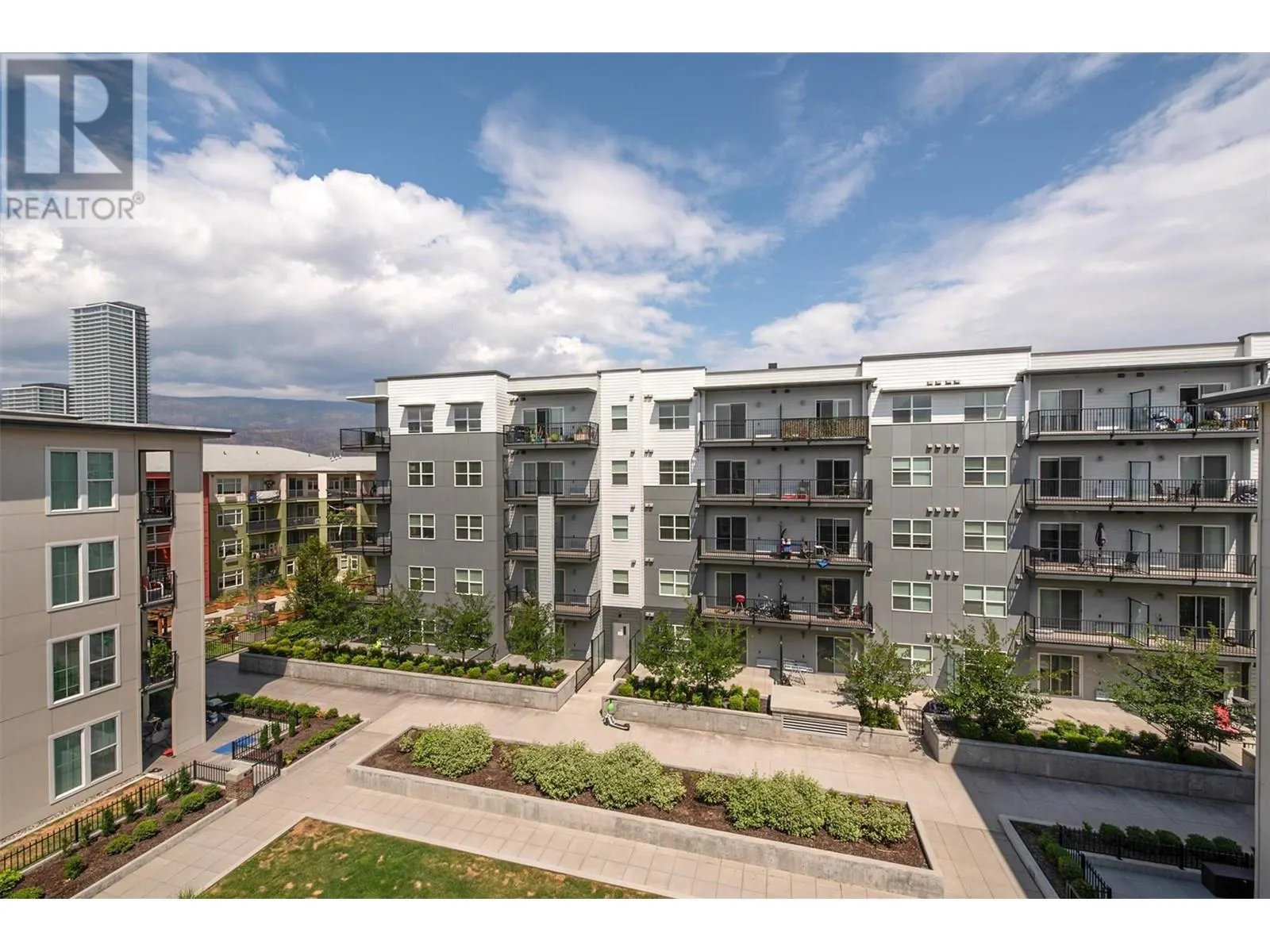 1775 Chapman Place Unit# PH12