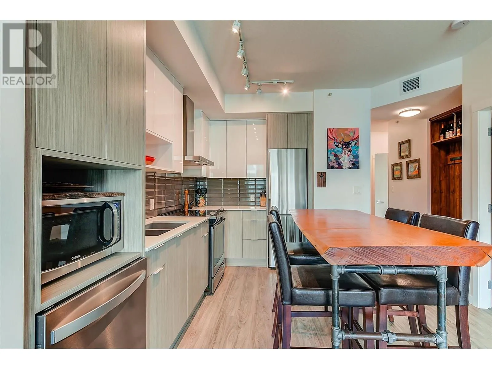 1775 Chapman Place Unit# PH12