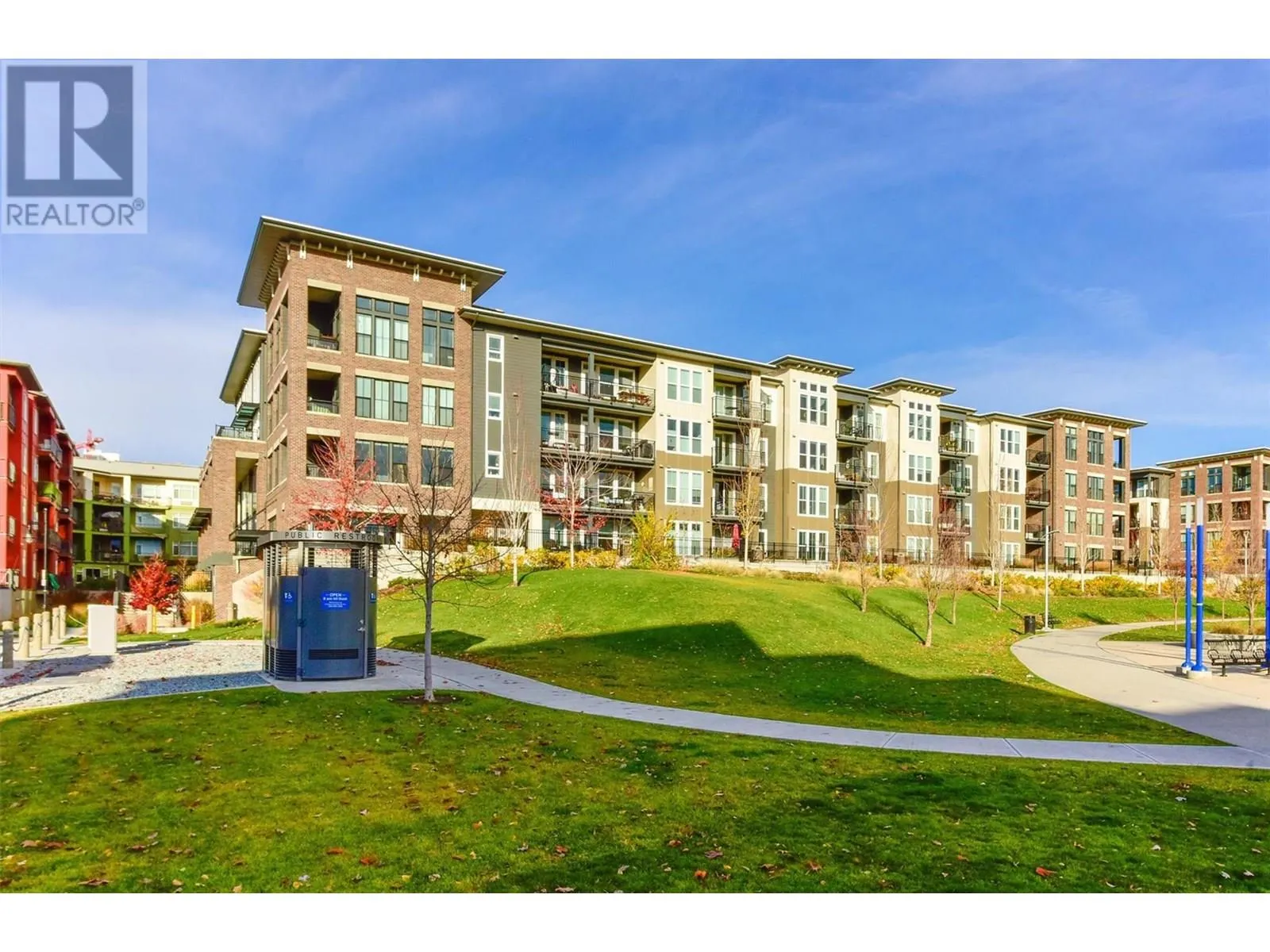 1775 Chapman Place Unit# PH12