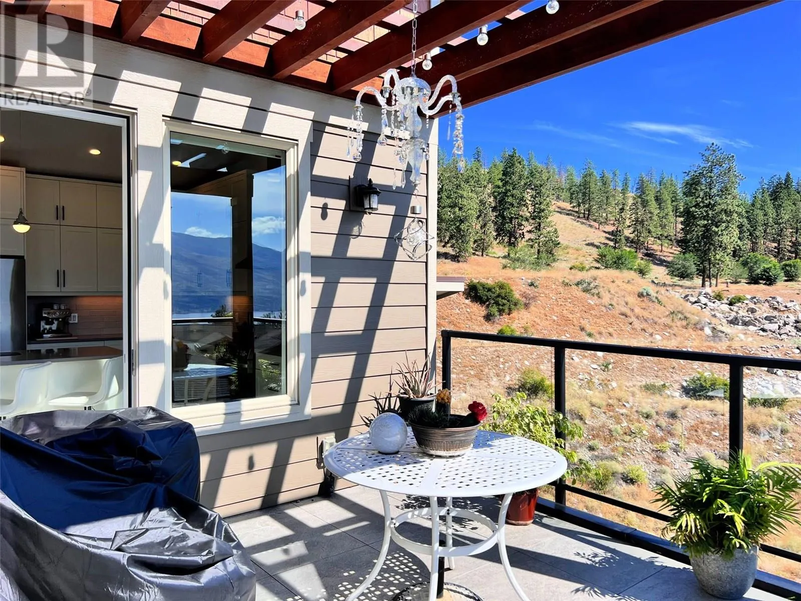 4000 Redstone Crescent Unit# 228