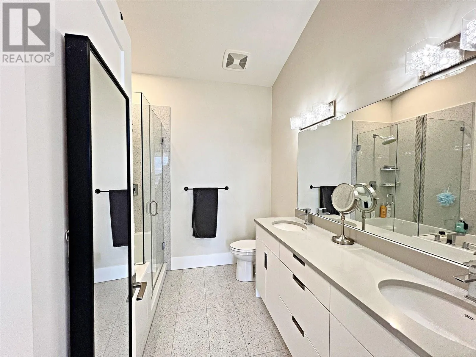 4000 Redstone Crescent Unit# 228