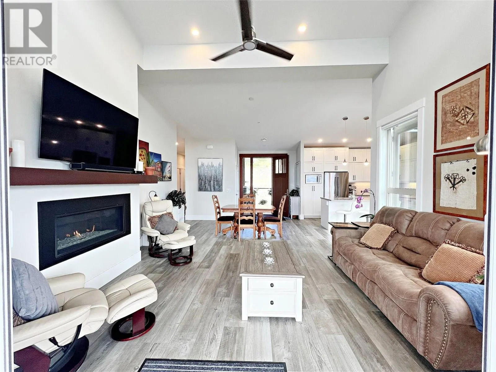 4000 Redstone Crescent Unit# 228