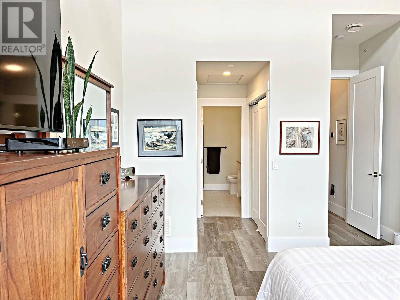 4000 Redstone Crescent Unit# 228