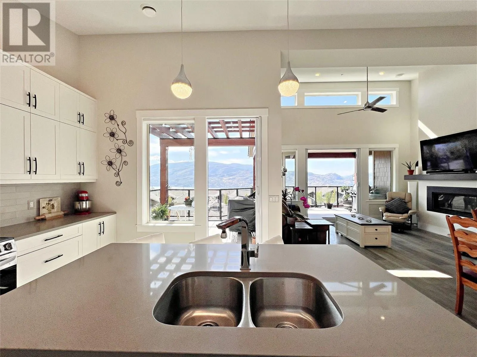 4000 Redstone Crescent Unit# 228