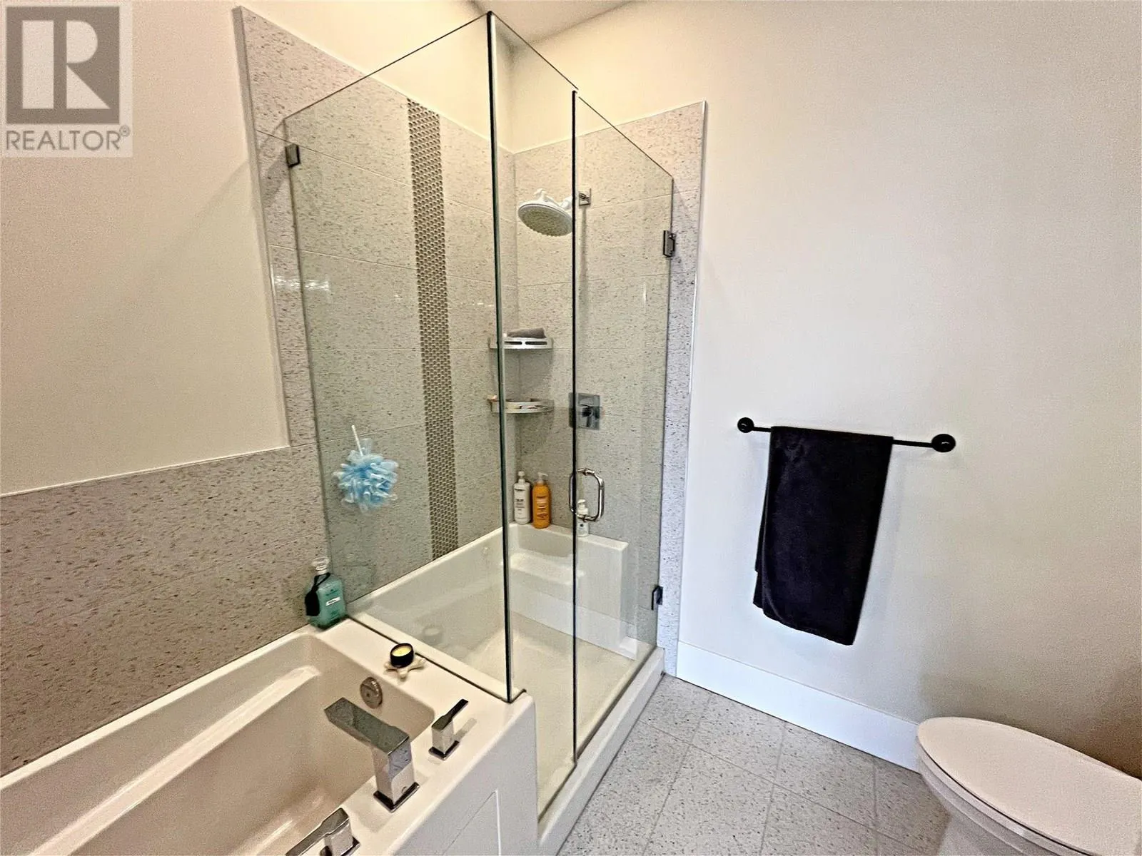 4000 Redstone Crescent Unit# 228