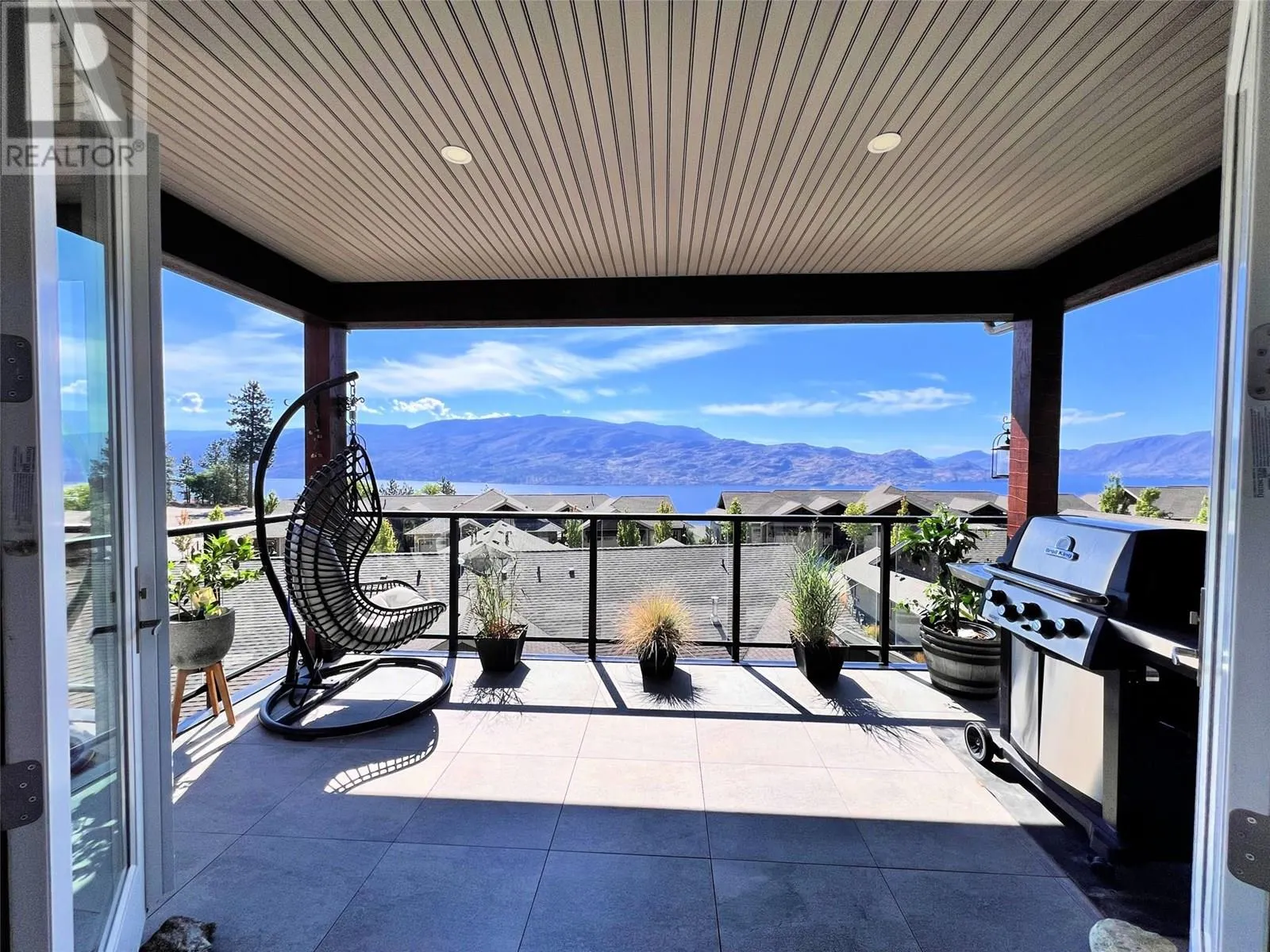 4000 Redstone Crescent Unit# 228
