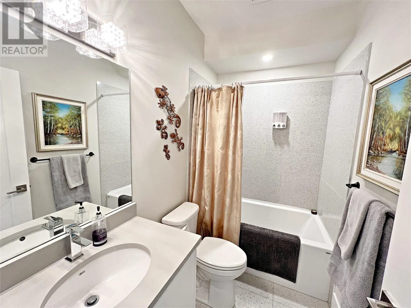 4000 Redstone Crescent Unit# 228