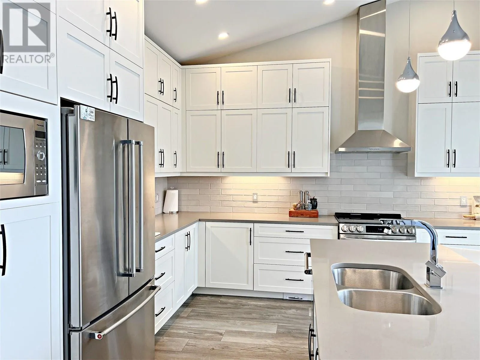 4000 Redstone Crescent Unit# 228