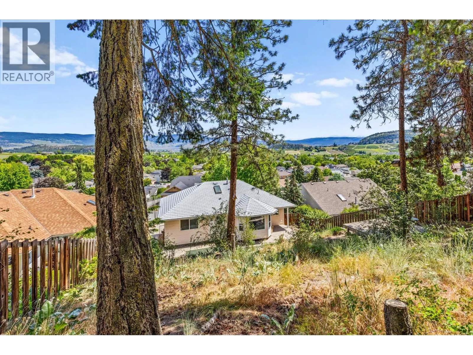125 Applecrest Court