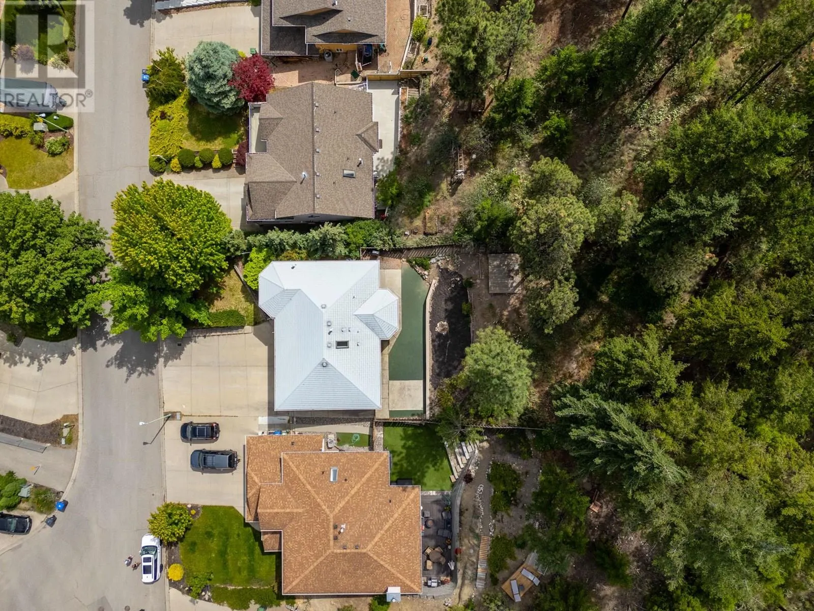 125 Applecrest Court