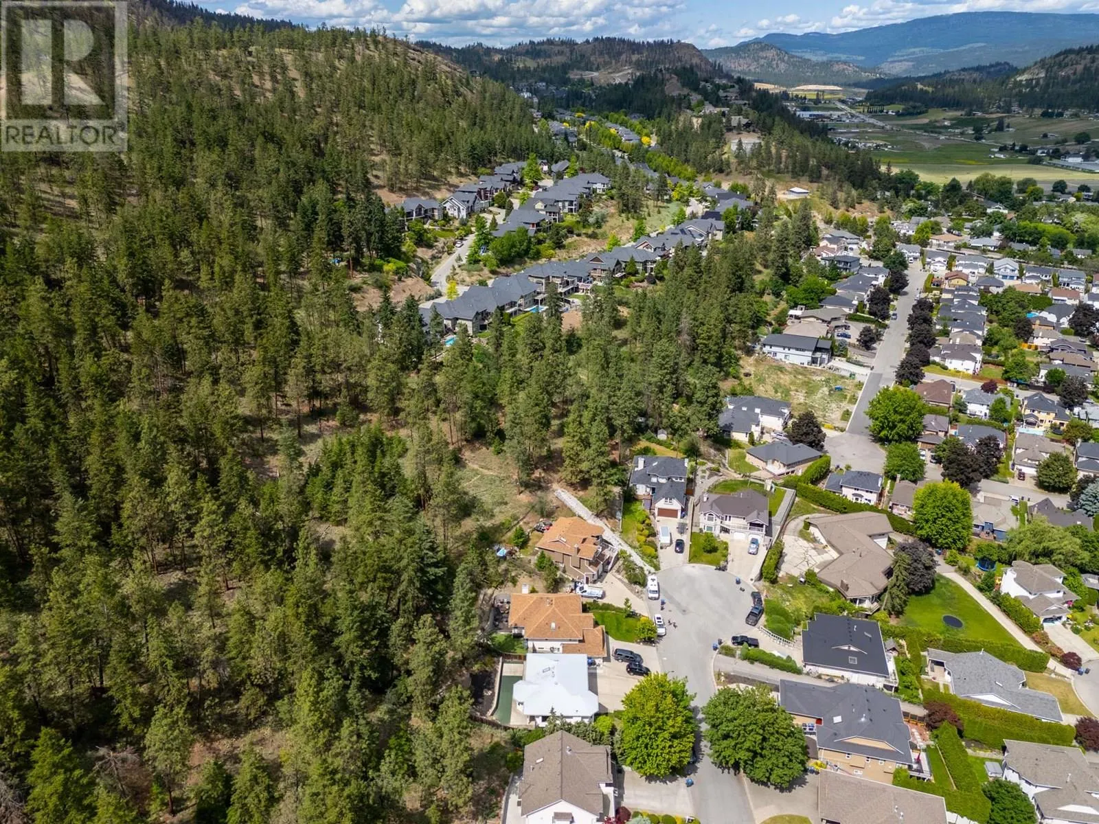 125 Applecrest Court