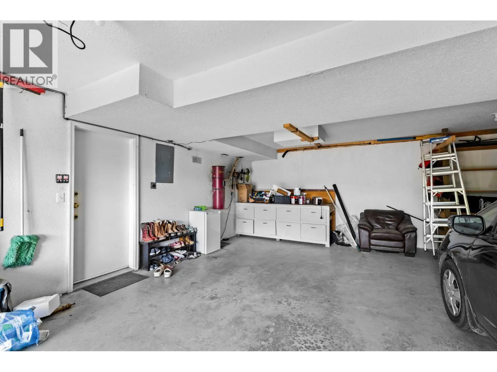 125 Applecrest Court