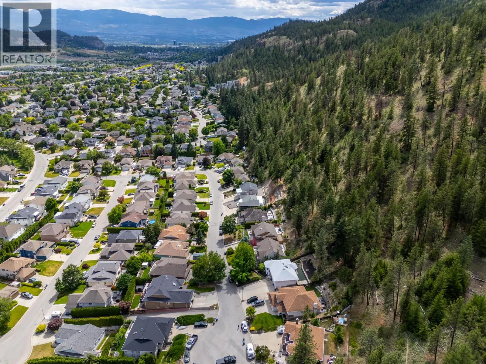 125 Applecrest Court