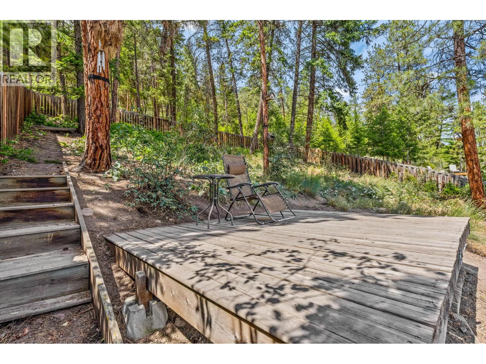 125 Applecrest Court