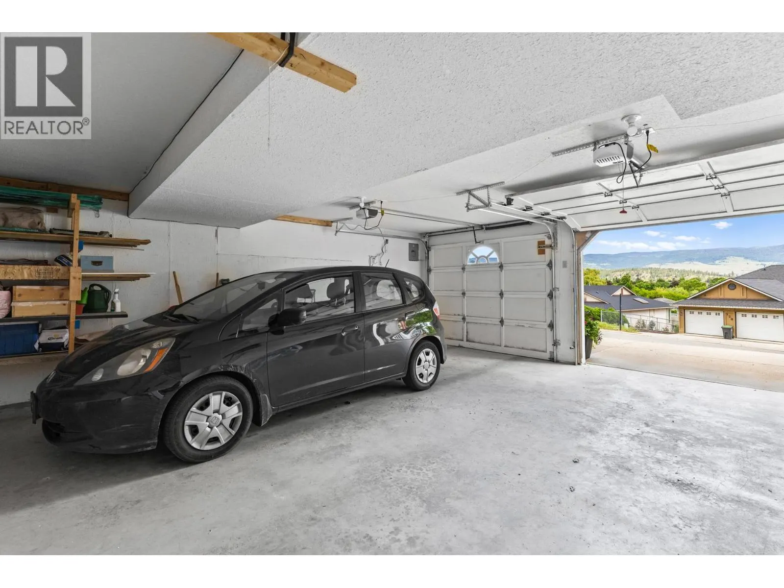 125 Applecrest Court