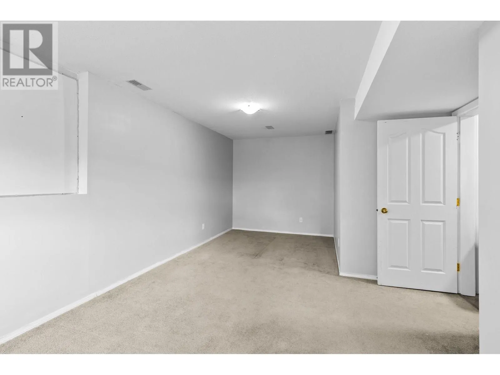 125 Applecrest Court