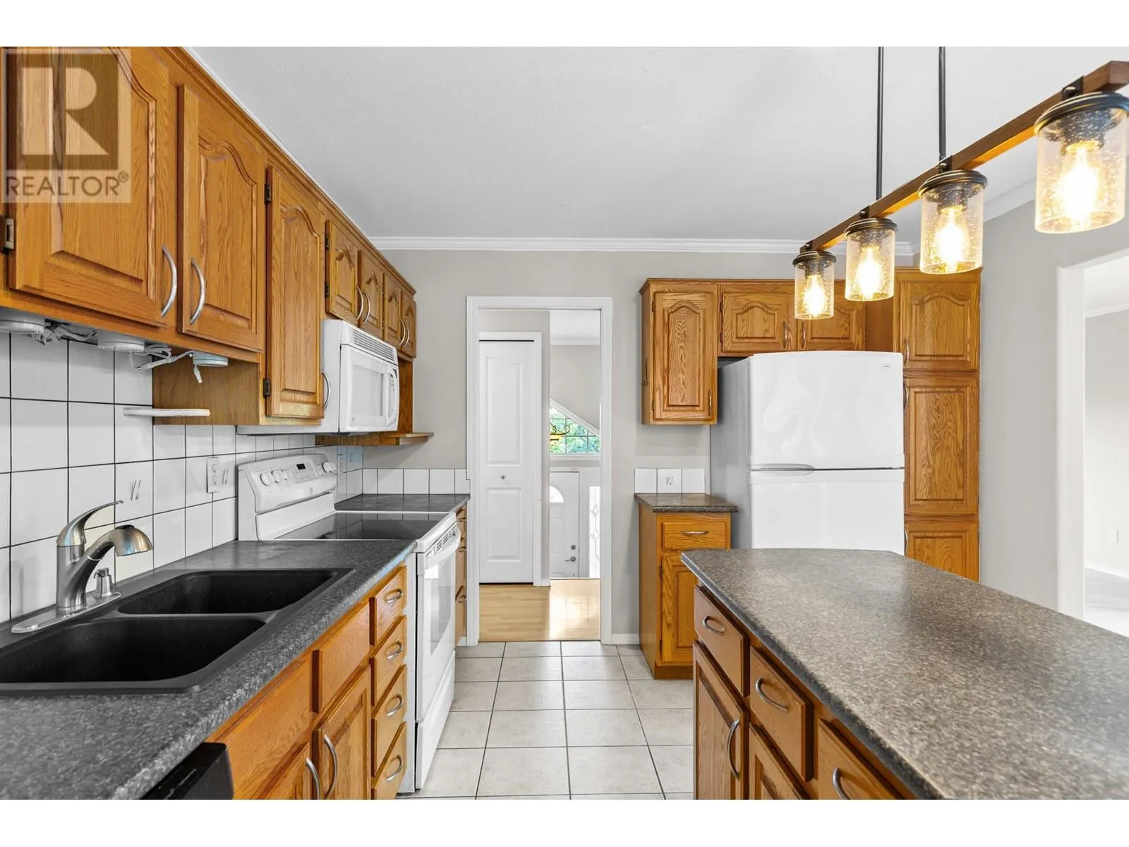 125 Applecrest Court