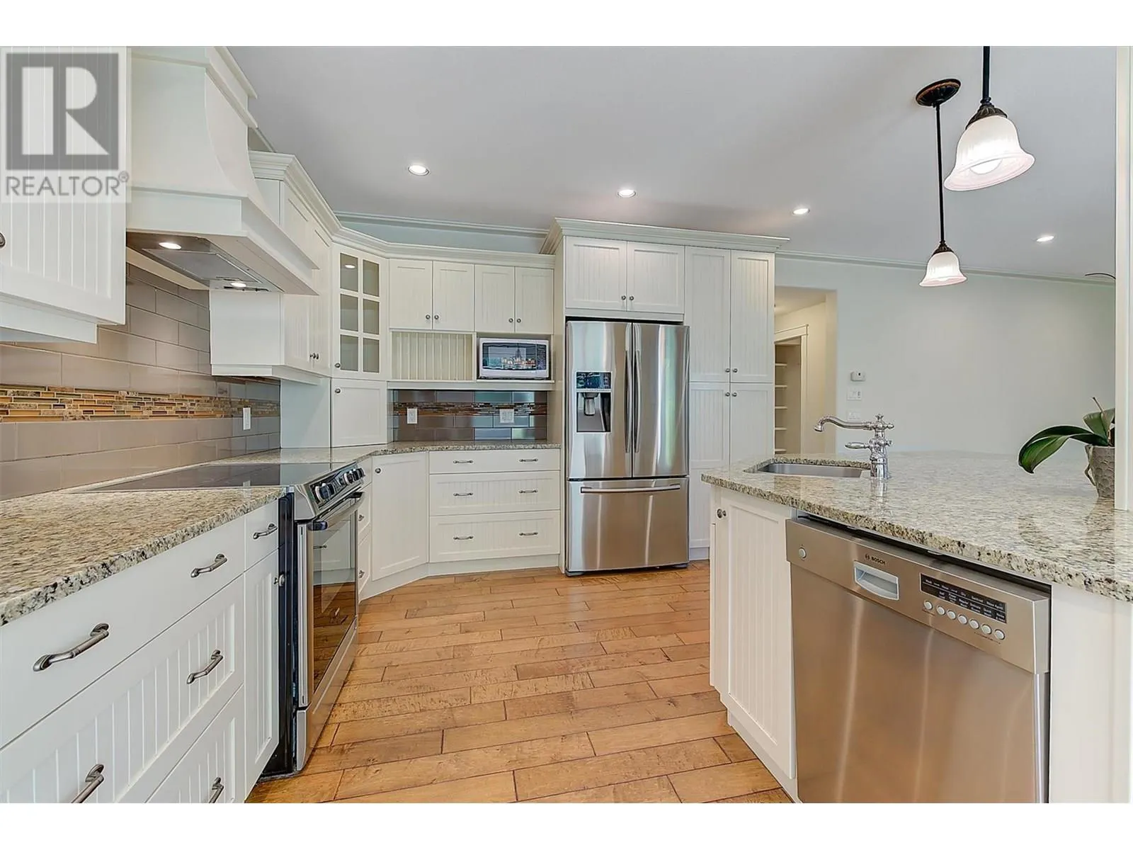 2423 Paramount Drive