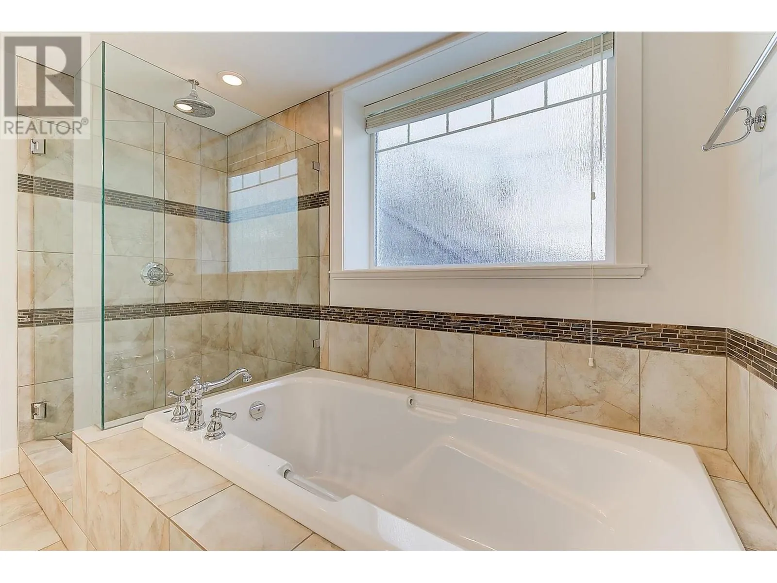 2423 Paramount Drive