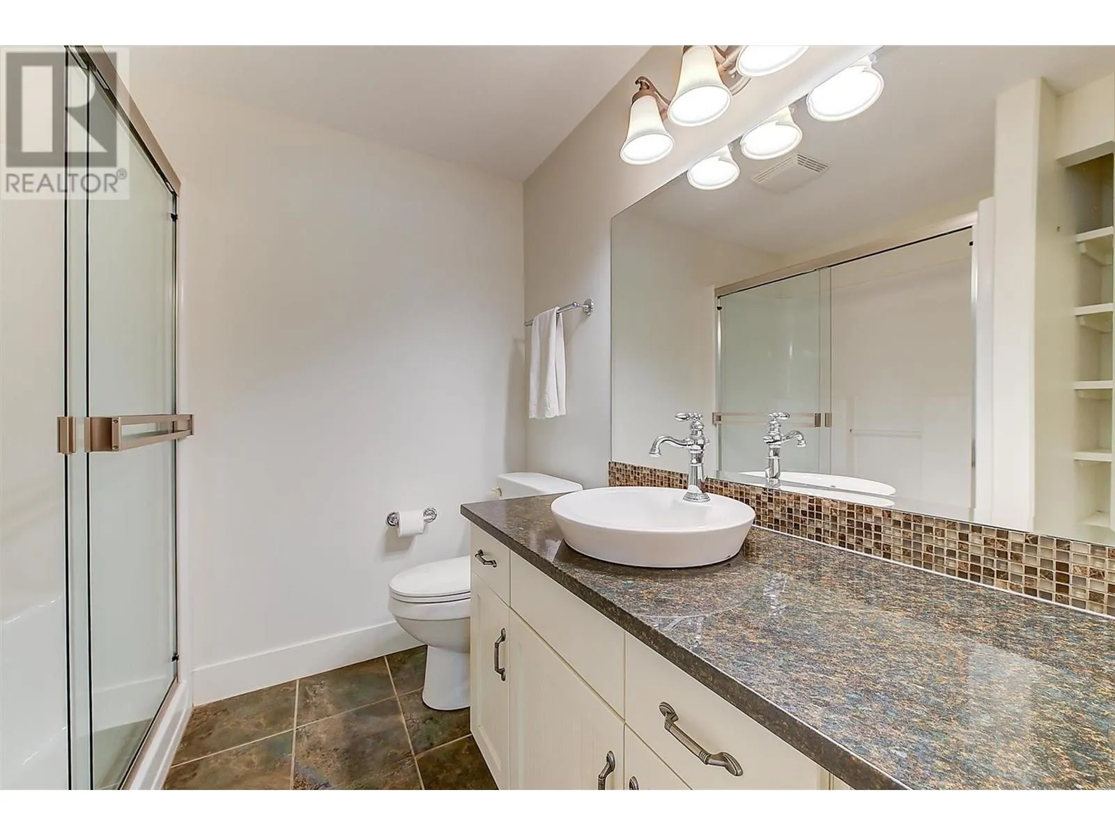 2423 Paramount Drive
