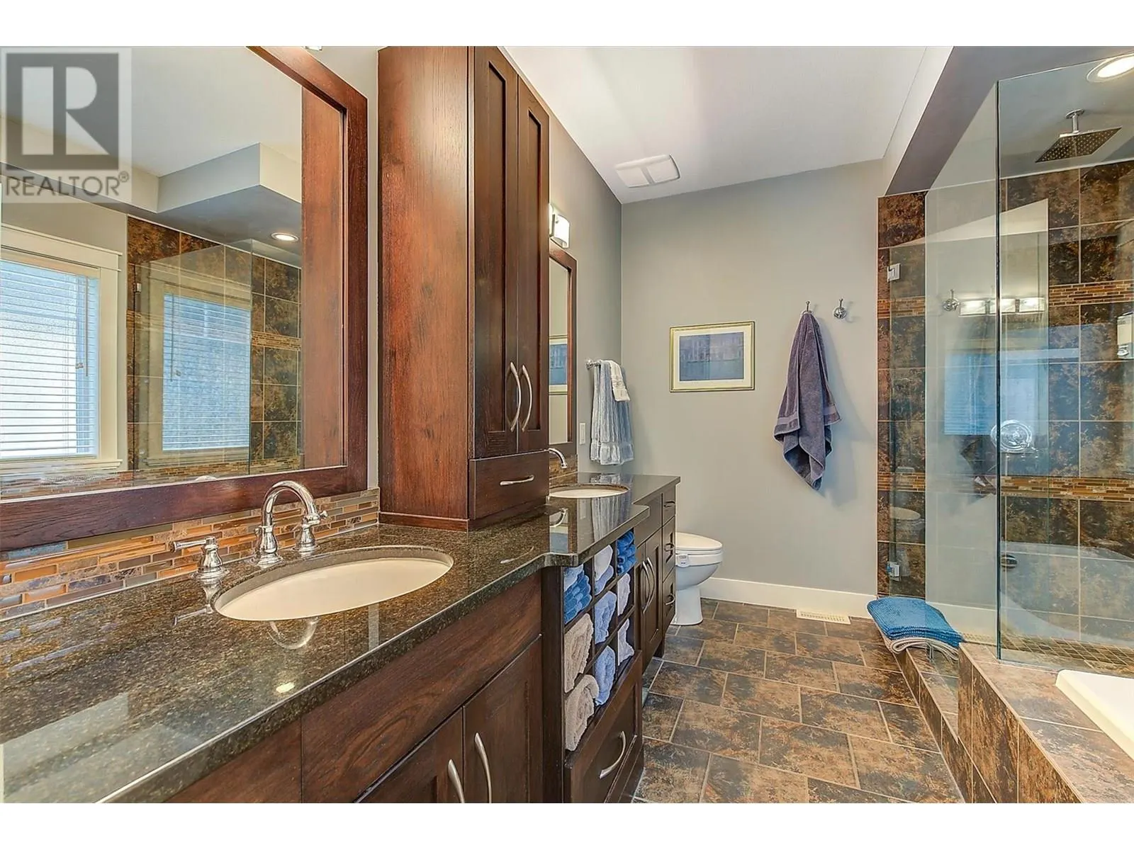 2423 Paramount Drive