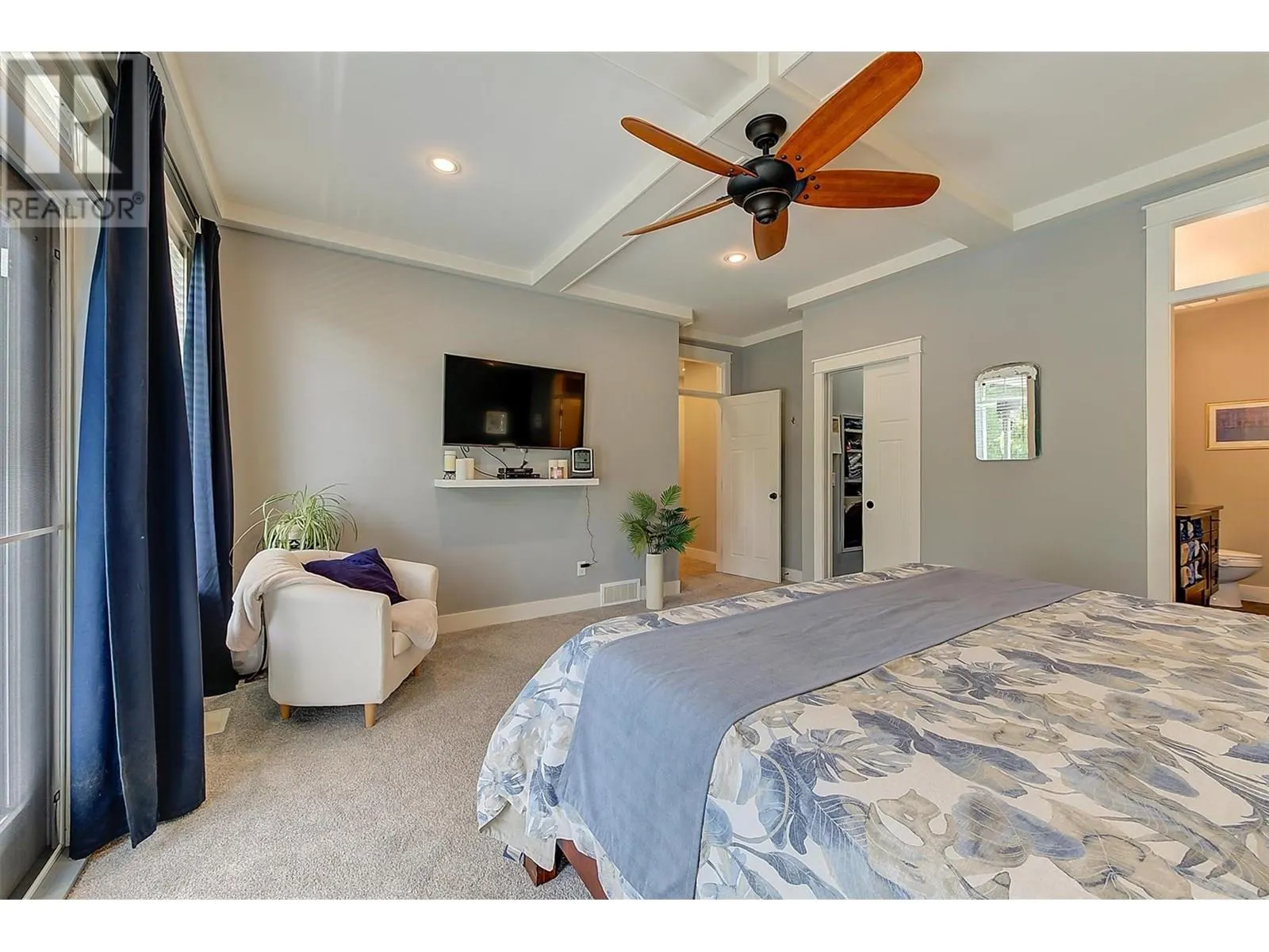 2423 Paramount Drive